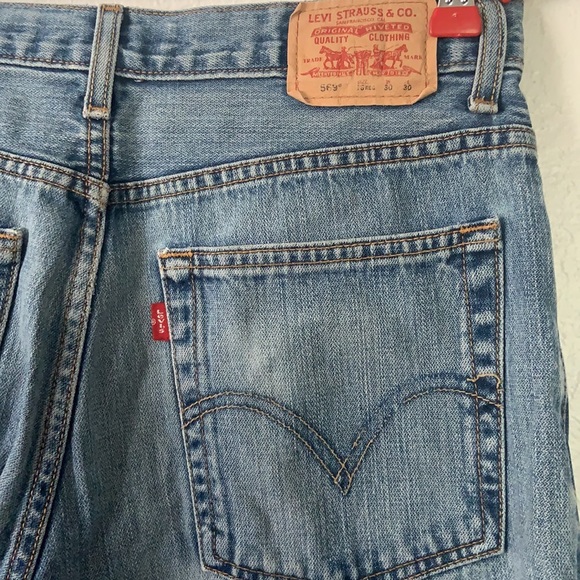 Levi’s 569 30x30 size 18 Reg - Picture 3 of 16